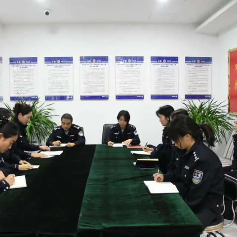 行政审批科组织全体民辅警学习《陕西省警务辅助人员条例》