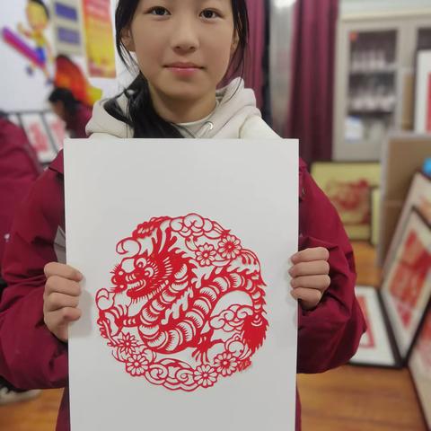 祥龙贺岁  剪纸迎新——宜阳县思源实验学校剪纸作品展