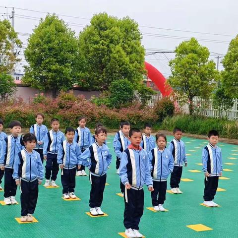 七彩阳光 活力飞扬——丰港乡直小学、幼儿园喜迎五一广播操比赛