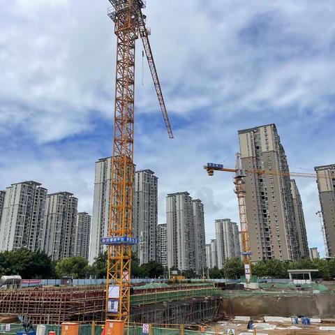 市住建局质安站指导秀英质安站做好文明施工整改工作