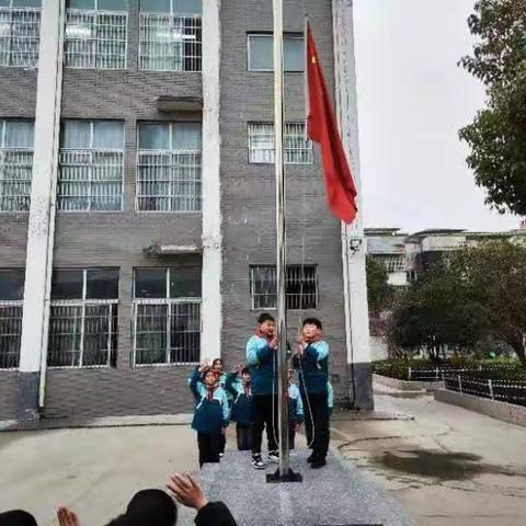 南照镇中心小学红领巾广播站更新啦！