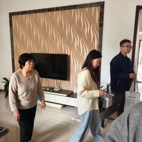 寨子村入户测量：干群同心暖民心