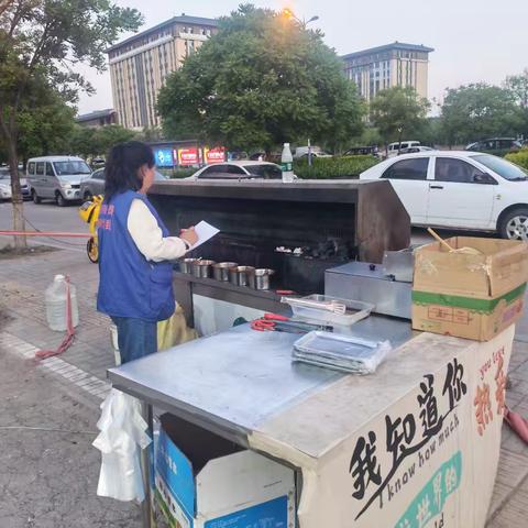 网格员日常排查安全隐患，保障群众生命财产安全
