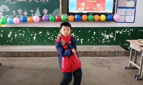 “龙腾逢盛世 喜迎中国年”——卓立学校庆元旦活动