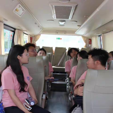 登摩围山，享云海景，抒青年志