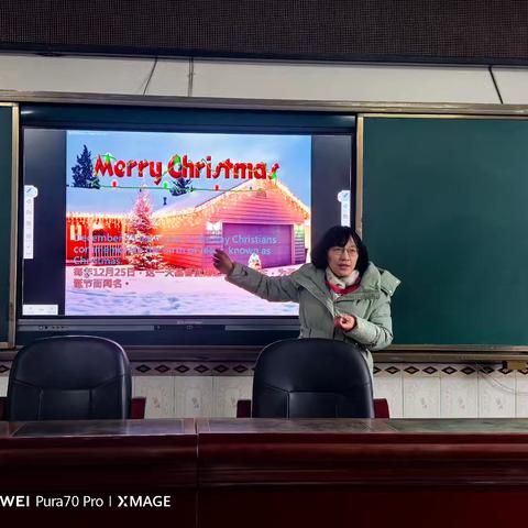 兴趣导航 助力成长—坪滩中学校英语社团开展圣诞主题活动