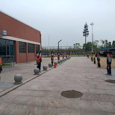 双向奔赴聚合力  同心共育筑英才 ‍  ——茶花九义校2024秋季家长会