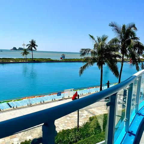 一线海景别墅，海陵岛敏捷海景3房5床别墅-免费KTV 烧烤炉 电动麻将 自助厨房 6人天际泳池