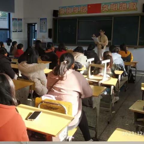 【谢家铺中学】加强家校联系，构建和谐教育——谢家铺中学小学部家长会