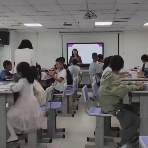 学习报社《逐梦·科学》实验体验营圆满结营，成长营开启