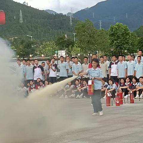 军训正当时 践行强国志