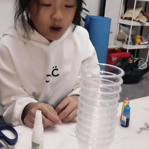 《有趣的虹吸现象，水竟然往高处流》