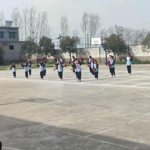 百舸争流搏劲浪，参观学习育英梁 ——址坊镇各校到郝岗乡中小学参观学习社团课程