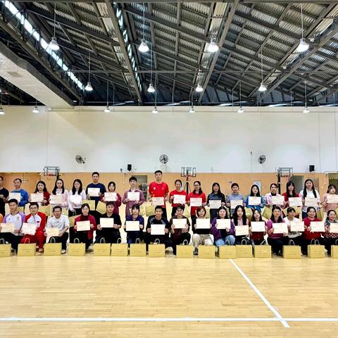 笔耕墨香润初心 书写风采展师风 ——华侨实验小学教师硬笔字比赛圆满落幕