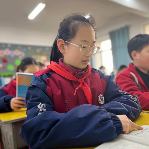 【新时代好少年】（第二十七期）——平桥区第六小学（龙江路小学）之最美学生殷铭伊