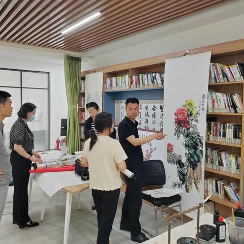 漯河市‘翰墨丹青绘吾乡’书法、美术、摄影展览在郾城区金牛社区分会场开幕