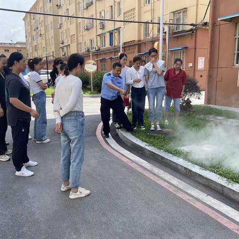 芜湖市火龙岗蓝天幼儿园开学前开展消防安全培训及防诈骗培训