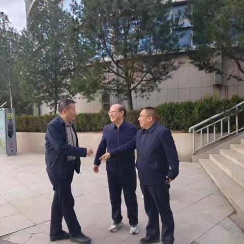 在职党员融社区  共绘治理同心圆 ——襄汾经济技术开发区领导到振兴社区共话社区治理