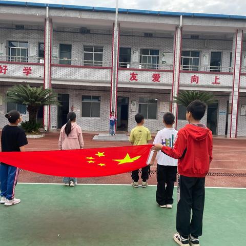 趣动童年，快乐无限——源头小学秋季趣味运动会纪实