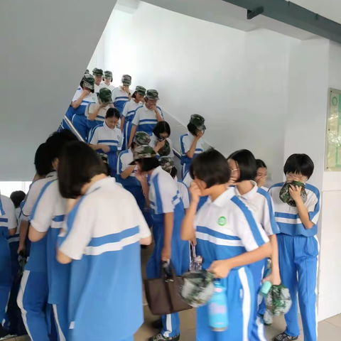 奋斗正当时 | 海口市第一中学2023届高一年级31日军训掠影