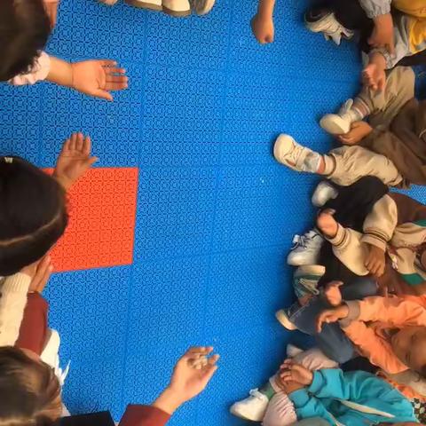 རྨོག་རུ་བྱིས་སྐྱོང་ཁང་།དམངས་ཁྲོད{འབའ་འདེབས་པ།}