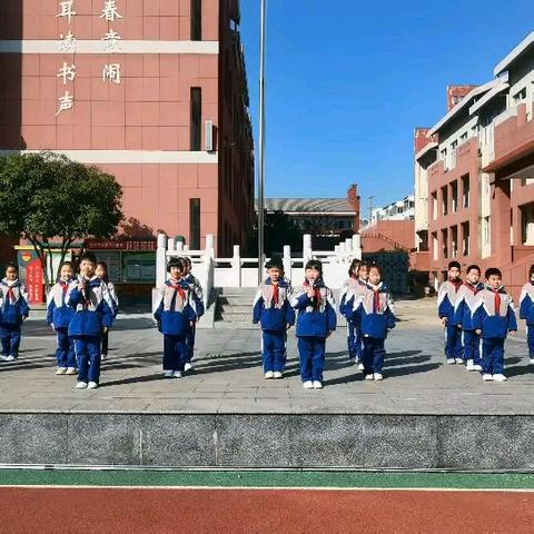 【诗韵•杏花】杏花村小学诗歌吟诵展示之《弟子规》《赋得古草原送别》