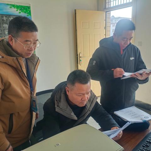 以检促教 砥砺深耕——武夷公馆小学期末教学常规检查