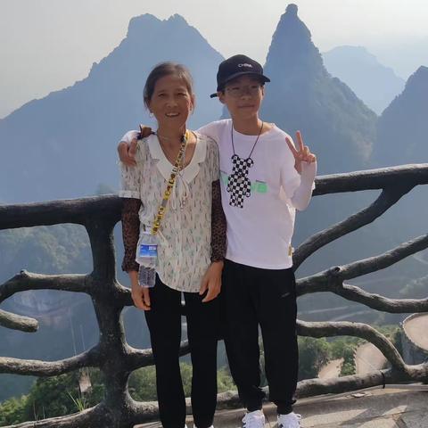 李语哲的暑假生活