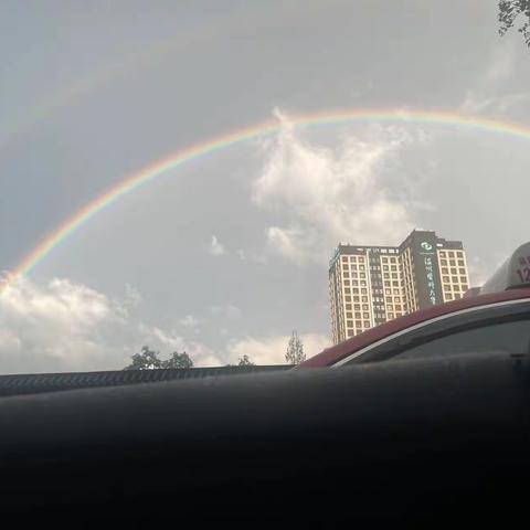 赵可贤家庭自制彩虹实验记录