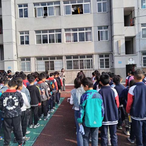 卫子小学2023秋季消防疏散演练