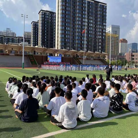 7年级18班军训 少年强则国强