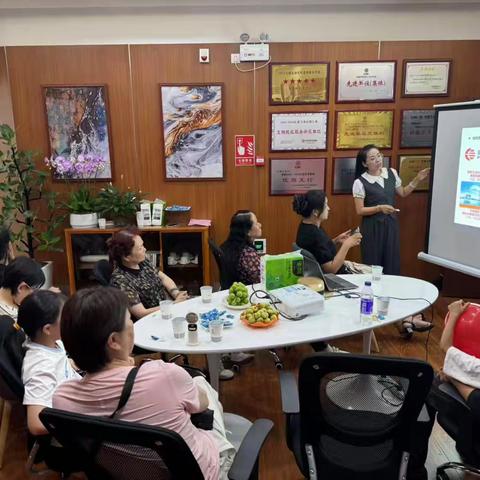 工行红塔山支行与阳光人寿联合举办“携手共进”贵宾客户答谢活动