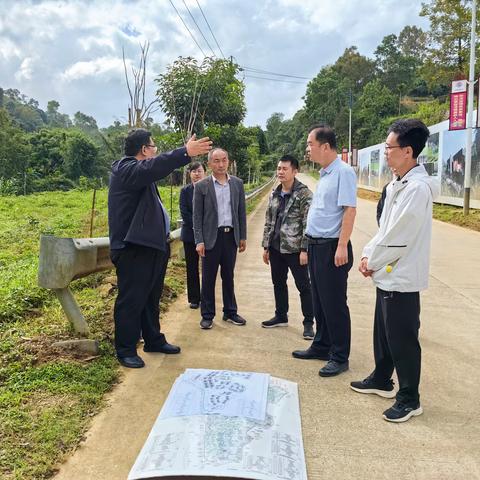 政策上门 服务到企 贾鹏到水满乡开展规上企业大调研 大服务活动