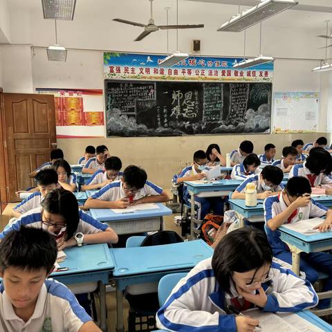 数韵青春，展我风采                    — —初一初二全体学生数学竞赛活动