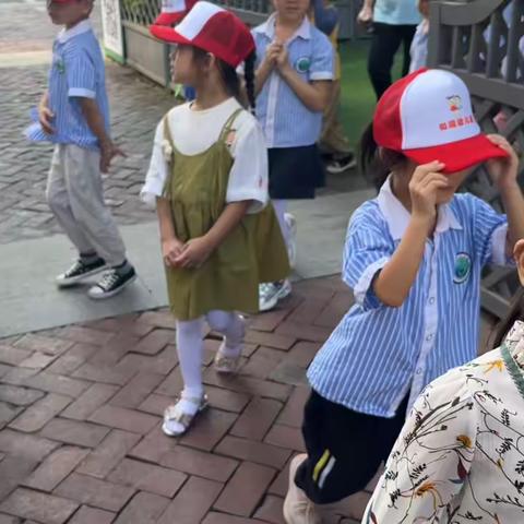 和阅幼儿园大大二班“户外课堂—“亲近自然、感受秋天”活动美篇