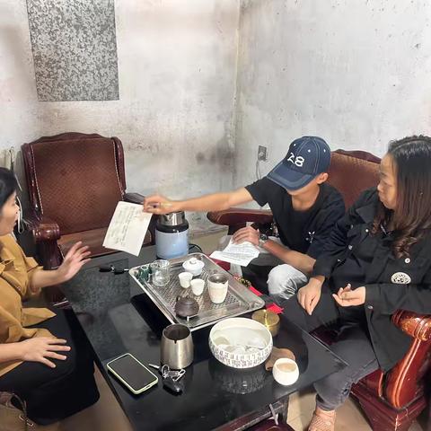 初二(10)班家访记录