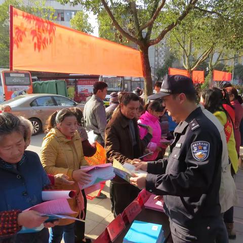 泰宁县护路办联合车站派出所走进渥丹园开展铁路安全知识宣传活动