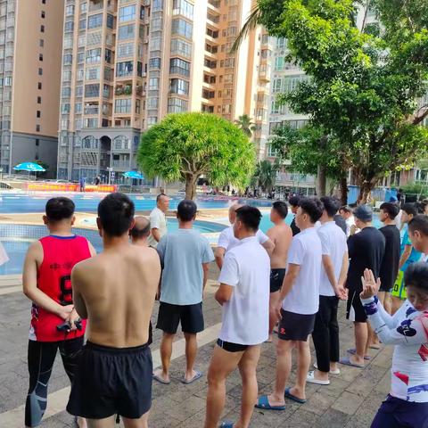 2025年海南省中小学体育教师游泳专项技能培训班第二天纪实