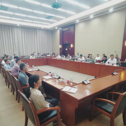 正风肃纪强党性，增技添能护“筋骨”