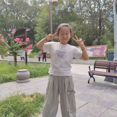 经开区外国语第二小学行宝知宝阅读成长计划——笔尖童趣·作文声动（五）