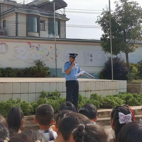 安全保护先行—云龙小学开学安全教育宣讲