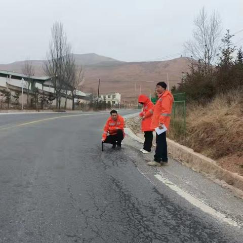 临潭公路段：排查隐患保畅通，守护出行平安路