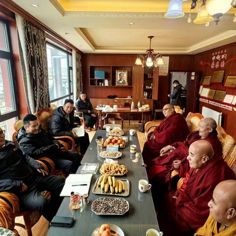 县政协主席降拥泽仁赴蒙宜寺管会调研指导“铸牢中华民族共同体意识·藏传佛教中国化方向”工作