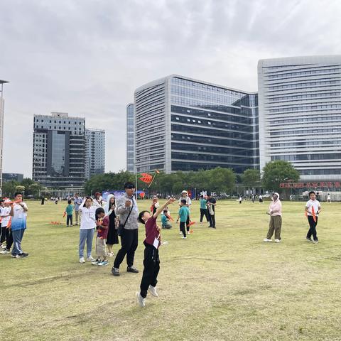 “奔跑吧·少年”2024 年“飞向北京—飞向太空”