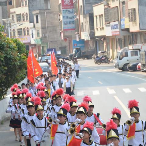 继承先烈遗志，争做文明少年    ———信宜市茶山中学 2024 年祭拜革命烈士墓活动