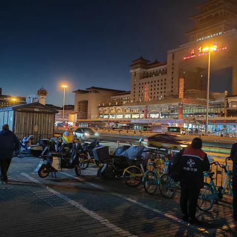 春运序幕拉开、服务走在前面