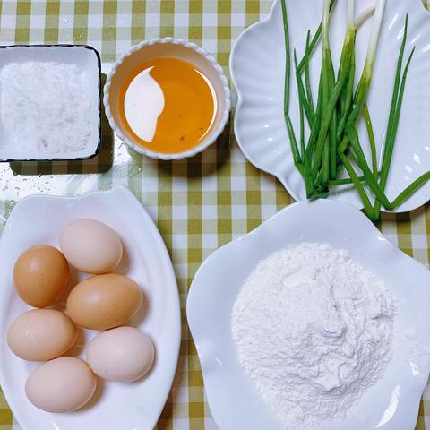 【慧童幼儿园·小一班食育课程】·《蔬菜鸡蛋饼》