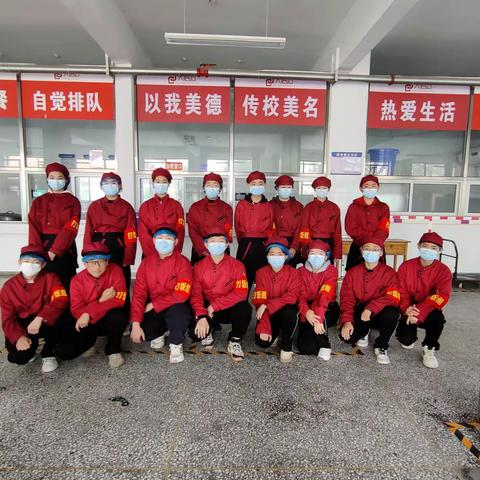 走进后厨，眼见为“食”---延津县初级中学学生综合实践活动纪实（7）