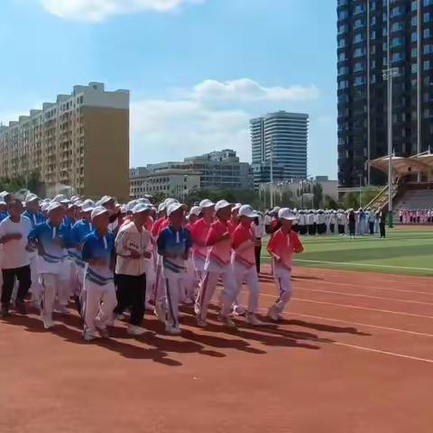 榆林高新二中【2026届19班】新学期，军训踏征程