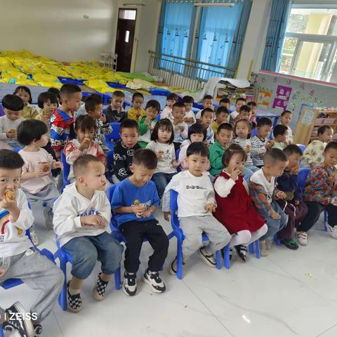 纳雍县第一幼儿园小一班宝贝成长记录